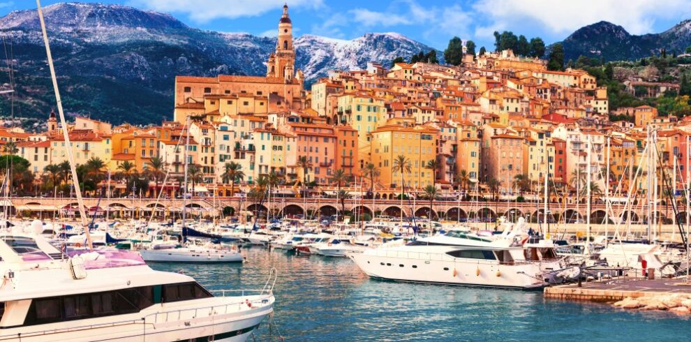 BIG_colorful-coastal-menton-town-holidays-south-france_163473276164