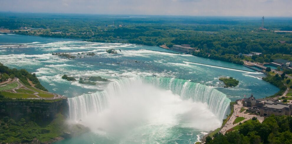 Landscape of the beautiful Niagara waterfalls in Canada